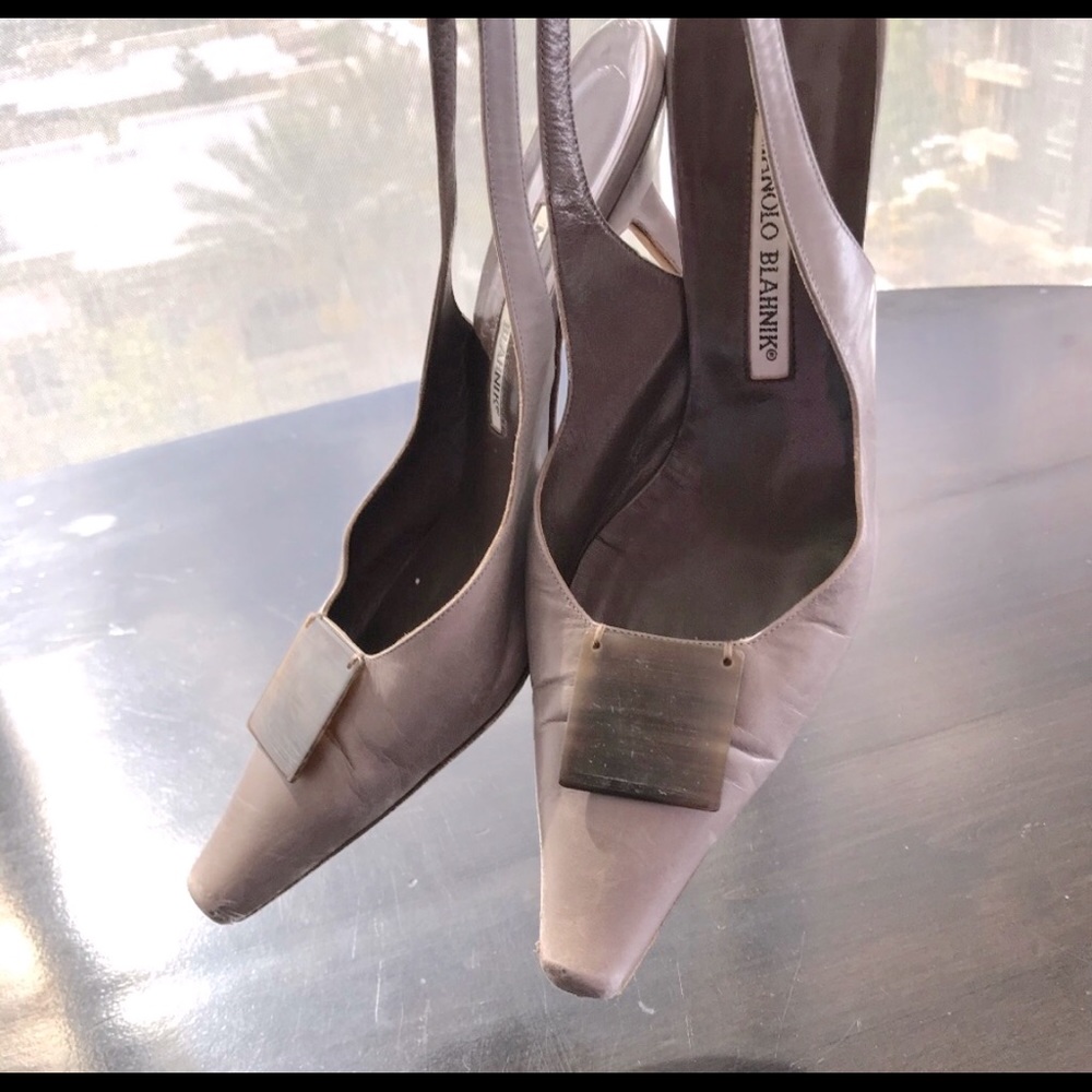 Vintage MANOLO BLAHNIK Taupe Slingback.